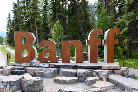 Where Is The Banff Sign That Everyone Takes Pictures With Banff