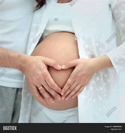 Imagen Y Foto Pregnant Woman Prueba Gratis Bigstock