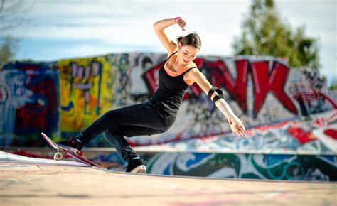 Skater Girl Wallpapers Top Free Skater Girl Backgrounds Wallpaperaccess