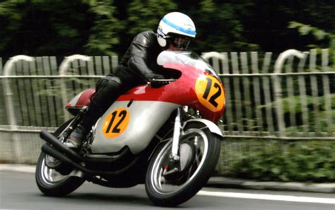 Motogp História Os Anos De John Surtees Parte 2 Motosport