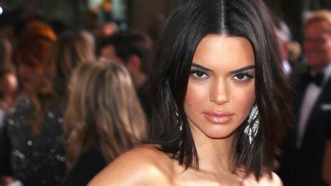 Kendall Jenner Opens Up About Her Sexuality Male Energy In Vogue