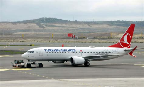 Suicide En Plein Vol Un Avion De Turkish Airlines Contraint D