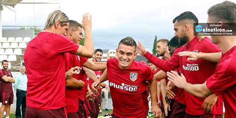 Rafael santos borré se ha consolidado como uno de los jugadores más importantes en el actual momento de river plate. Así fue el recibimiento que le hizo el Atlético de Madrid ...