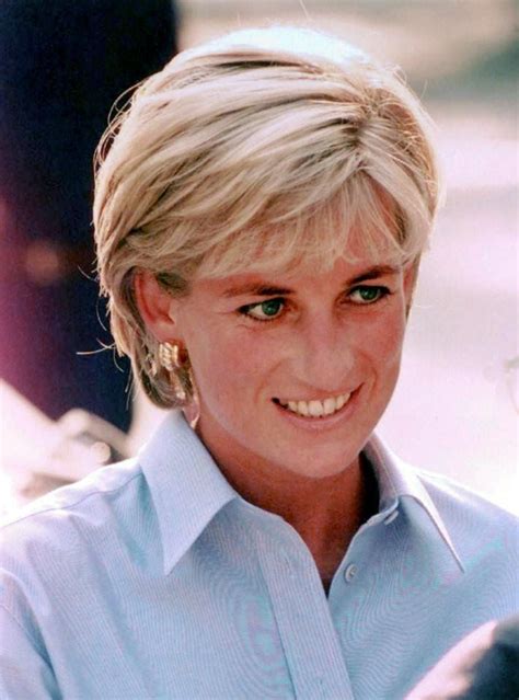 Diana 1997 Lady Diana Spencer Diana Haircut Short Hair Cuts Short