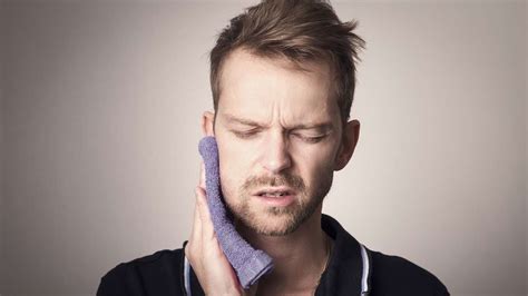 Tips To Reduce Wisdom Teeth Swelling After Tooth Extraction