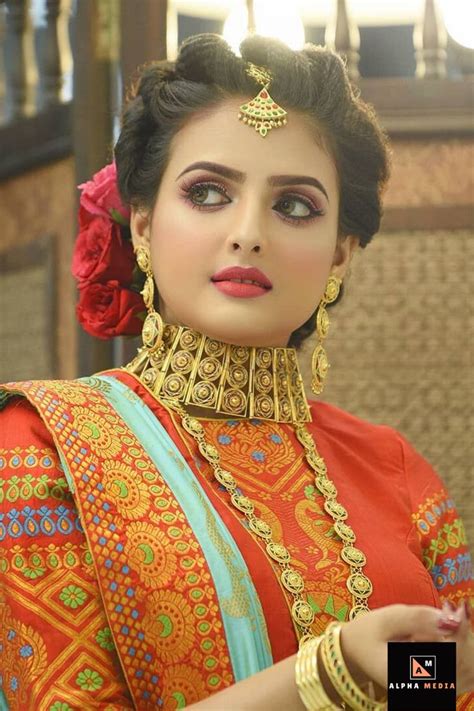 A Sneak Into World Of Traditional Indianpakistani Bridal Makeup