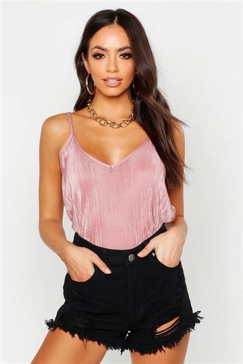 Pleated Cami Top Boohoo In 2020 Lace Top Outfits Cami Tops Casual