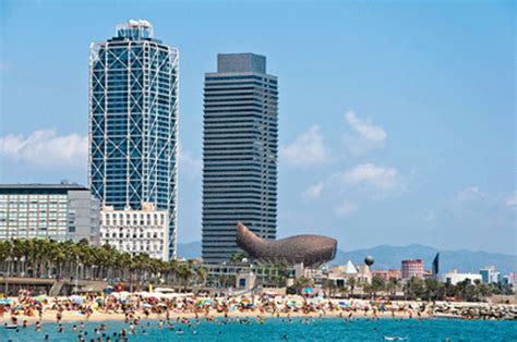 Eén van de vele troeven van barcelona is ongetwijfeld zijn 4,5 kilometer lange strand. übersicht Strände in Barcelona :: Strand- und Badeurlaub ...