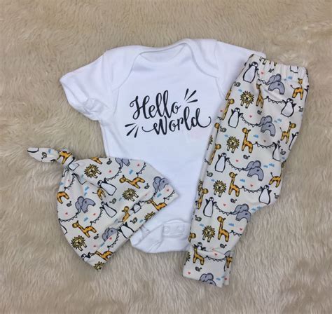 Hello World Newborn Outfit Gender Neutral Outfit Hospital Outfit