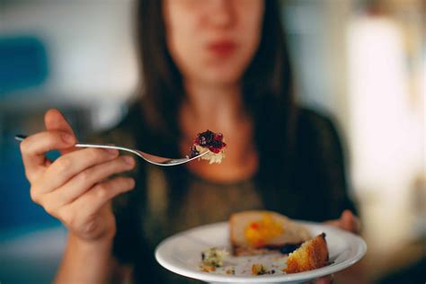 what is emotional eating and how to stop it lifehack