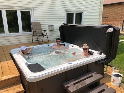 Luxury Hot Tubs Canadian Spa Company