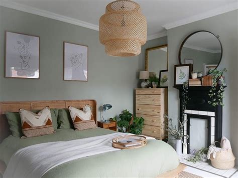 How To Arrange Furniture In A Small Bedroom Bedroom Arrangement