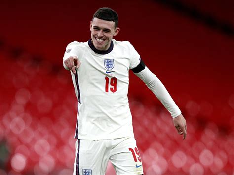 Asked if his new look was a tribute to gascoigne, foden added: Phil Foden takes centre stage as England end 2020 by ...