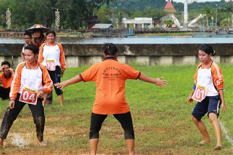 Hadang Permainan Tradisional Yang Tetap Bertahan Indonesia Kaya