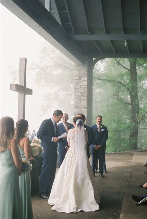Tips On Having A Destination Wedding In Western North Carolina