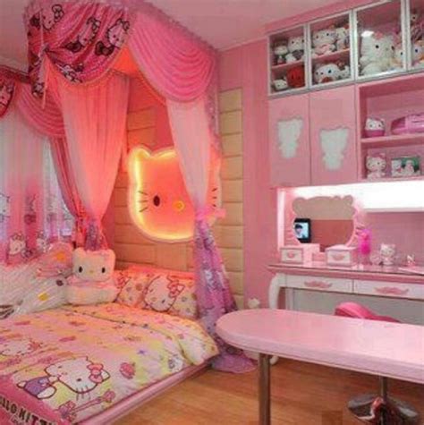 The pink color and cute appearance make this hello kitty famous all around the world. 25 Hello Kitty Bedroom Theme Designs | HomeMydesign
