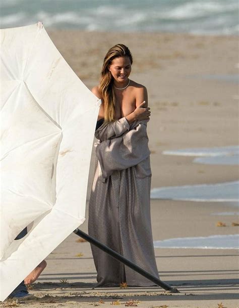 Chrissy Teigen Topless With Her Husband At Photoshoot At Miami Beach 4