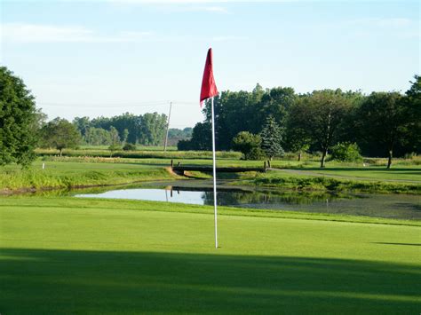 Riverbank South Lyon Michigan Golf Course Information And Reviews