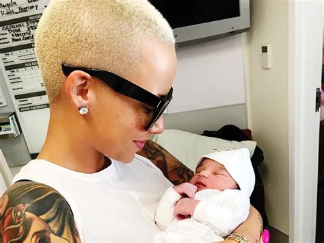 We did not find results for: Alle lieben Dream! Amber Rose schwärmt vom Kardashian-Baby ...