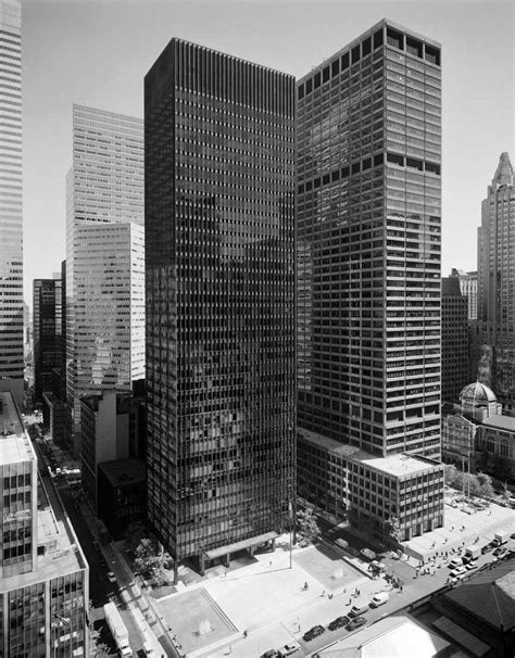 Seagram Building In New York By Mies Van Der Rohe Archeyes