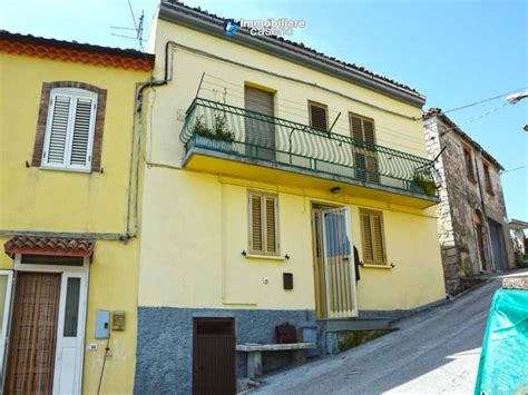 Habitable House With 2 Bedrooms For Sale In Abruzzo Tufillo Italy