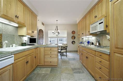 Want to update your oak kitchen. Pictures of Kitchens - Traditional - Light Wood Kitchen ...