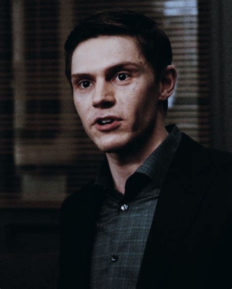 Evan Peters As Detective Colin Zabel In Mare Of Easttown 2021 Ahs