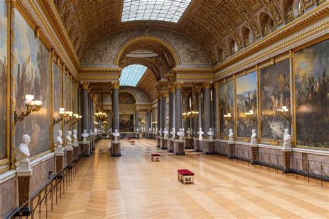 La Galerie Des Batailles à Versailles Noblesse And Royautés