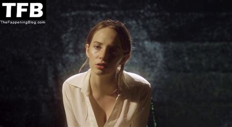 maya hawke sexy and topless 8 photos thefappening