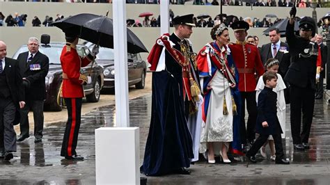 Kate Middleton Forced To Hitch Up Coronation Dress Due To Rain As She