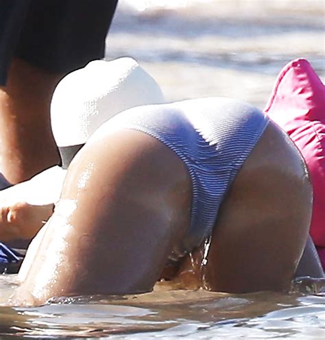 Jessica Alba Bikini Candids At A Beach In Hawaii Indian Girls Villa