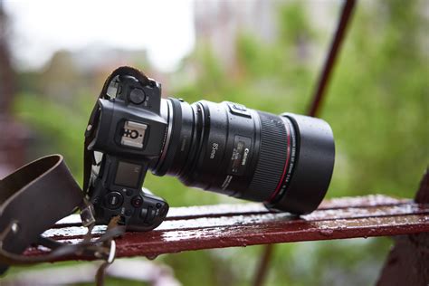 Review Canon 85mm F14 L Is Usm Works Well With Eye Autofocus