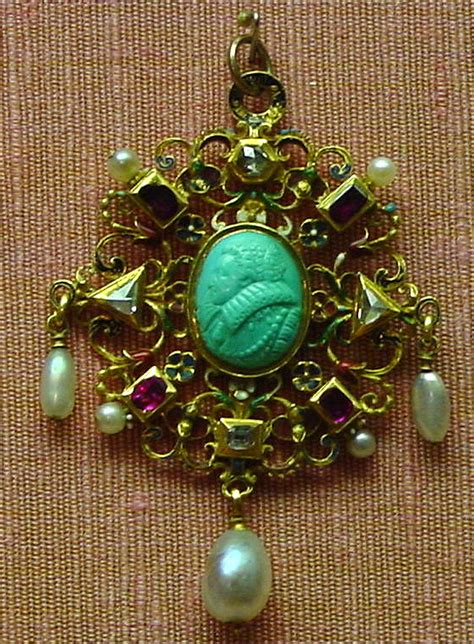 Jewelry In Elizabethan England