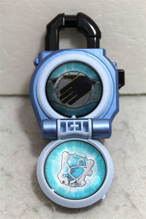 My first actual wizard work of the year! Kamen Rider Gaim / Kamen Rider Wizard Infinity Style Lockseed