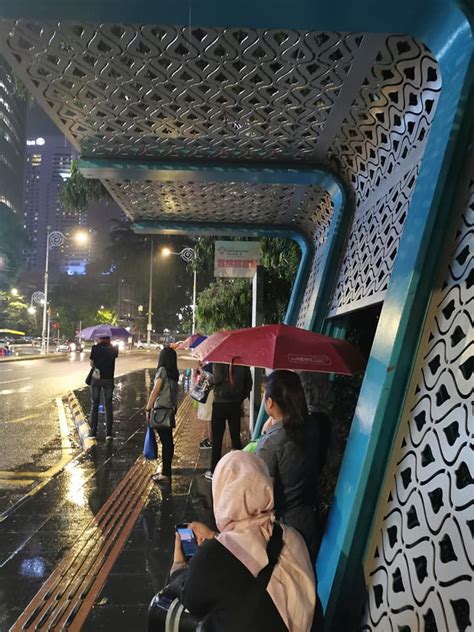 Jb transliner has been providing express bus services for some time now. Malaysian Public Transport User Disappointed With A ...