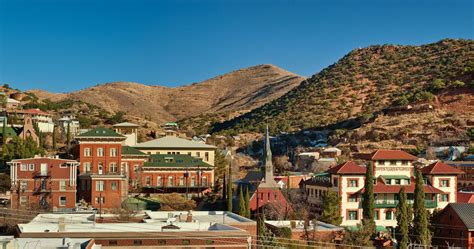 The 25 Best Small Towns In America Small Town America Small Towns Towns