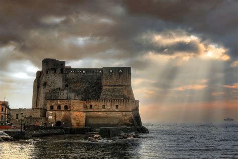Naples - Destination City Guides By In Your Pocket