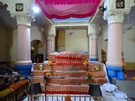 Police in wisconsin say at least seven people are dead at a sikh temple near milwaukee. Pin on Sikh Gurdwaras(Temples)