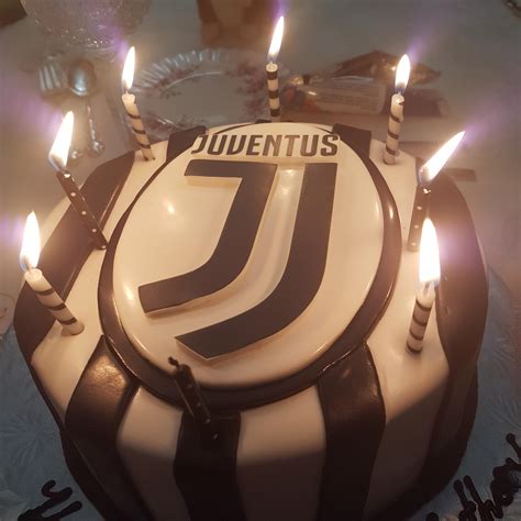 Juventus Cake New Logo Juventus Football Cake The French Cake Company
