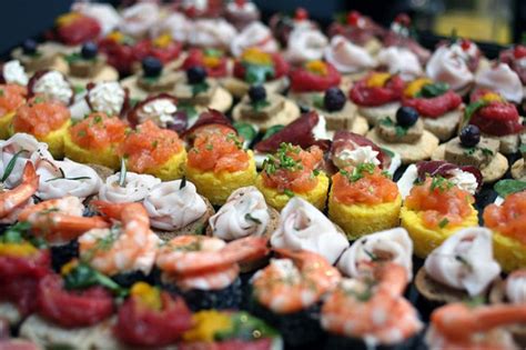 Discover our favorite engagement party ideas that you are sure to love! I 5 antipasti veloci ma buoni per stupire gli ospiti