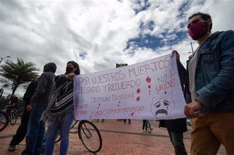 Colombia Asesinados Dos J Venes En Un Nuevo Ataque De Hombres Armados