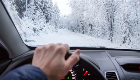 8 Winter Driving Safety Tips