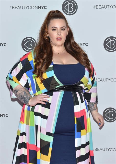 Plus Size Model Tess Holliday Slams Robbie Tripps Viral Post About ‘curvy Wife