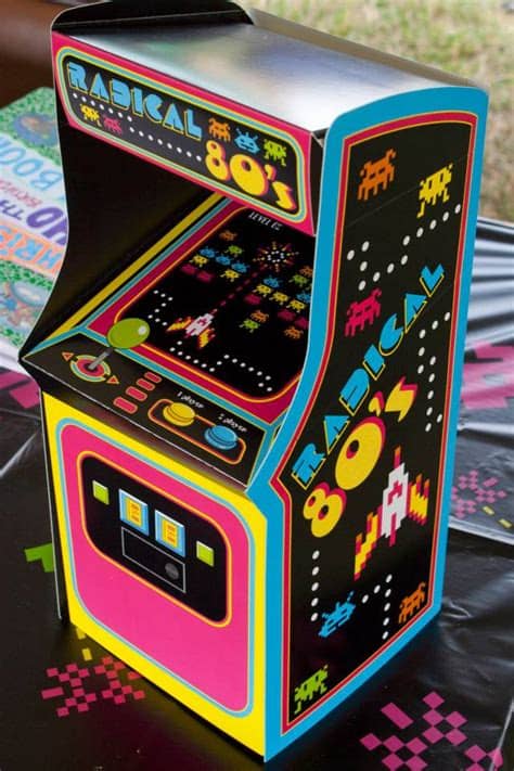 Before finding that perfect personalized gift, you'll want to make sure you've picked the right party theme. 80's themed birthday party | Chica and Jo