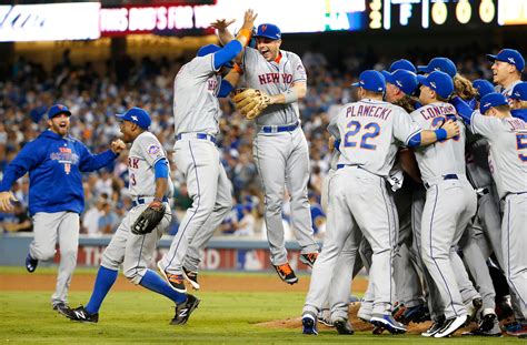 Can the mets keep pace in the division race with a win at home against the dodgers on friday night? Simply Amazin' - Photos: Mets vs. Dodgers in NLDS - ESPN