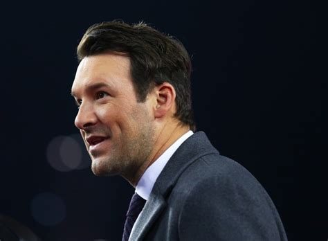 Report Tony Romo Cbs Agree On Record Breaking Contract Worth 17