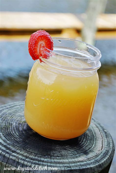 Fill the tin with ice and shake like your life depends on it. Pineapple Rum Punch - Sunny Sweet Days
