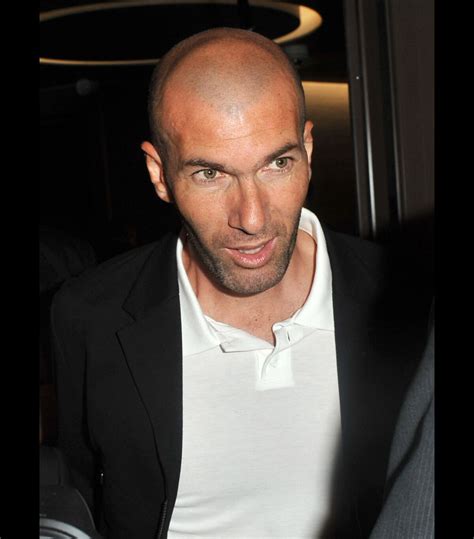 Vidéo Zinédine Zidane à Paris Le 7 Juin 2012 Purepeople