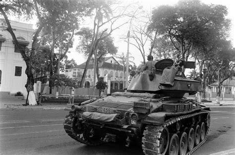 Saigon Coup 1965 Photo By Robert W Kelley Dinh Thủ Tướng Flickr