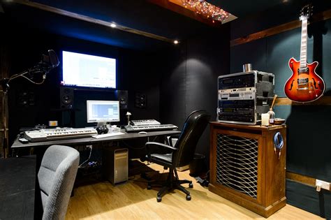 Vibe-recording-studio.jpg (2000×1331) | Simple house